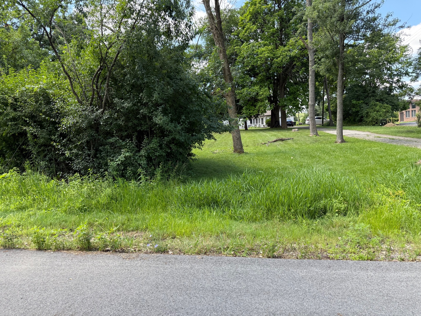 Homes for sale in Burr Ridge, IL | 8625 Meadowbrook Dr, Burr Ridge, IL 60527 | MLS# 12715831
