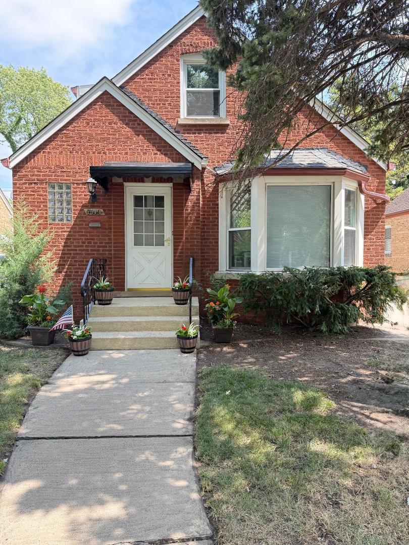 1st image of 7119 N Merrimac Ave, Chicago, IL 60646 | MLS# 12715852
