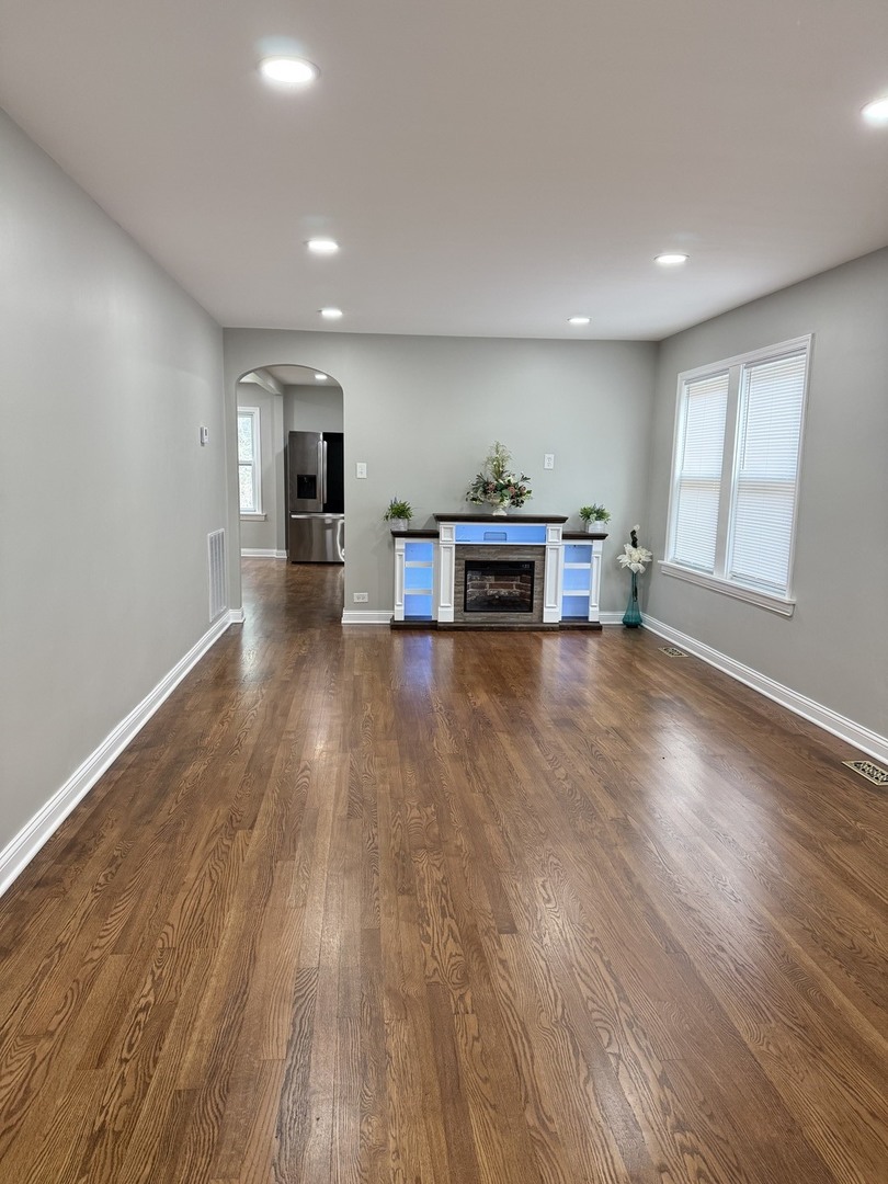 5th image of 7119 N Merrimac Ave, Chicago, IL 60646 | MLS# 12715852