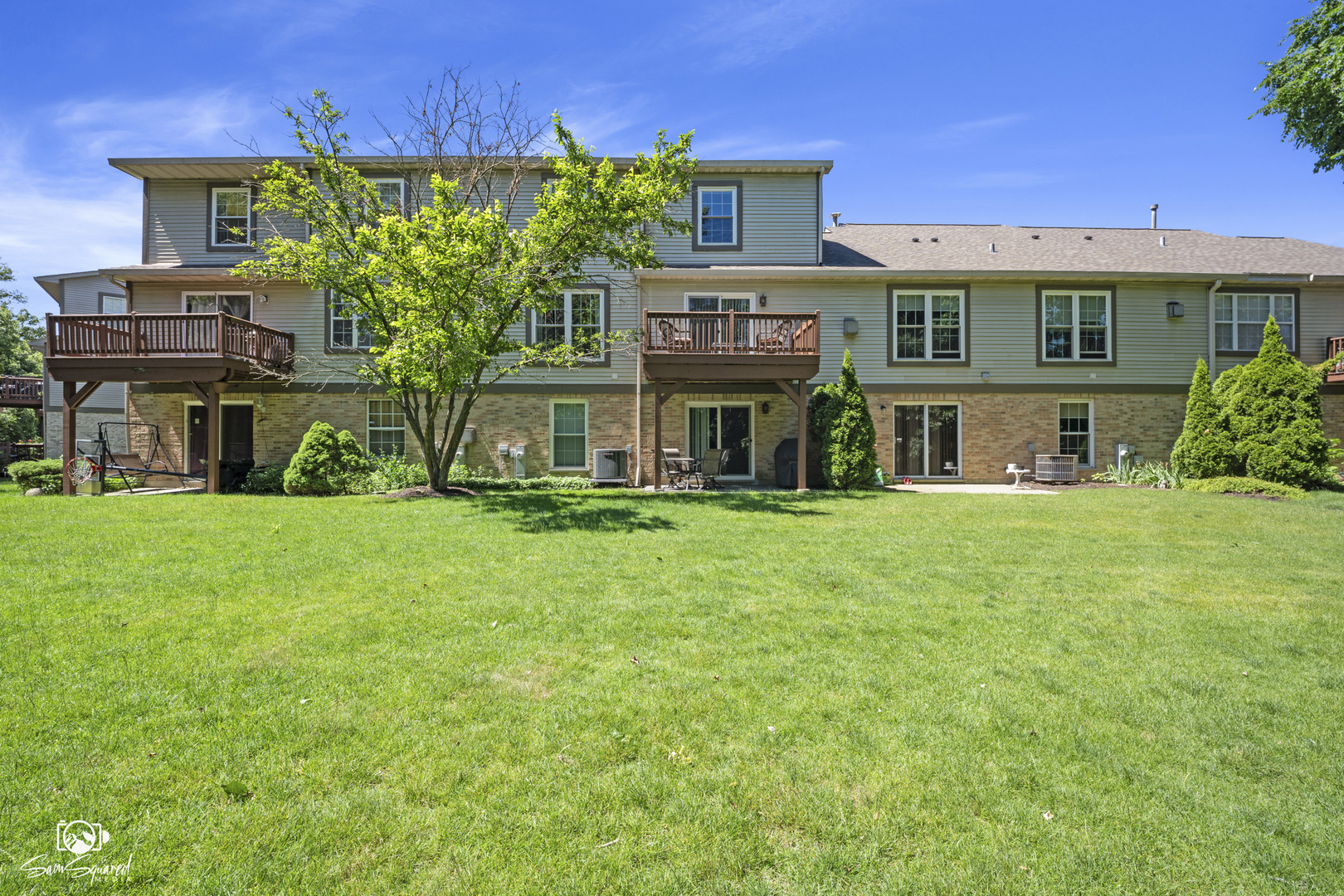 3rd image of 2605 Oxford Ct, Darien, IL 60561 | MLS# 12715870