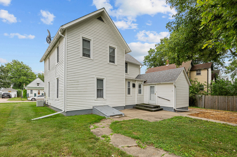 4th image of 819 N Elm St, Kewanee, IL 61443 | MLS# 12715964