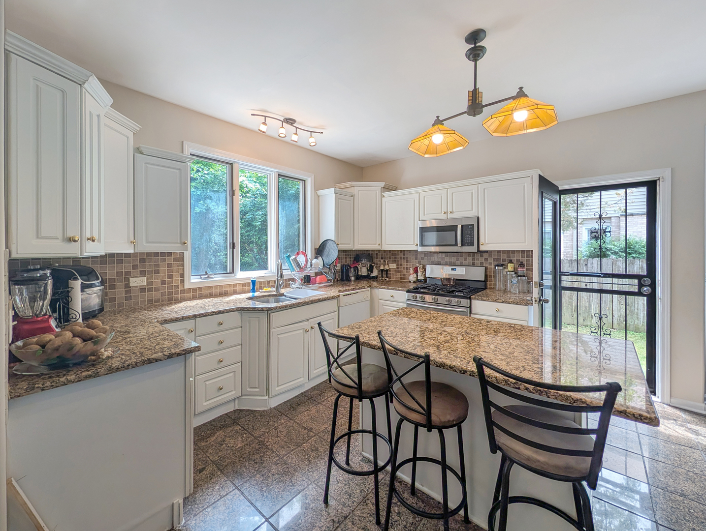 4th image of 3811 River Rd, Hazel Crest, IL 60429 | MLS# 12715988