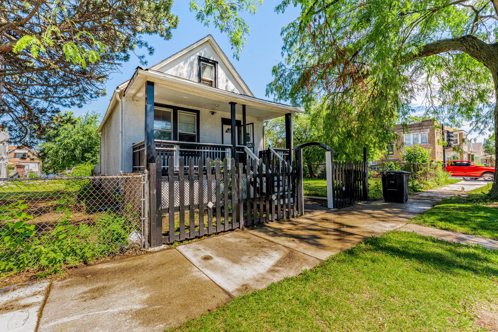 3rd image of 7553 S Saint Lawrence Ave, Chicago, IL 60619 | MLS# 12716012