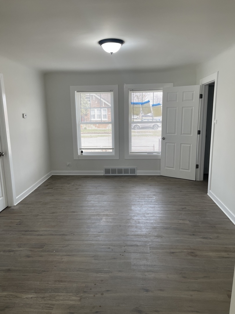 4th image of 271 E 148Th St, Harvey, IL 60426 | MLS# 12716029