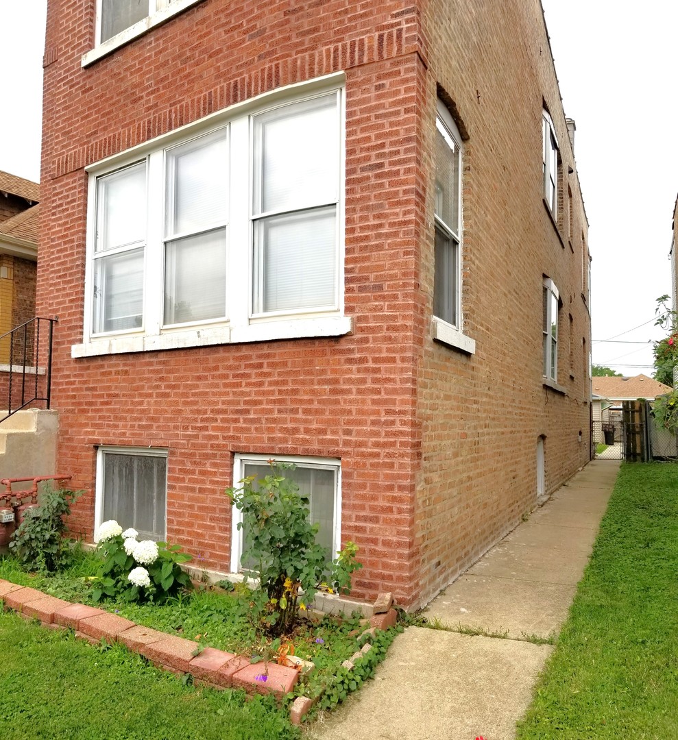 2nd image of 3028 W 53rd Pl, Chicago, IL 60632 | MLS# 12716064