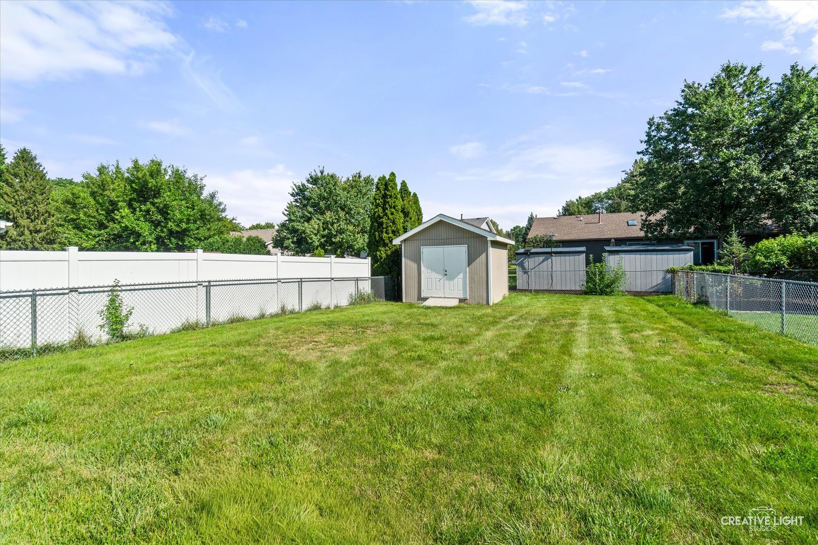 2nd image of 411 Elm St, Yorkville, IL 60560