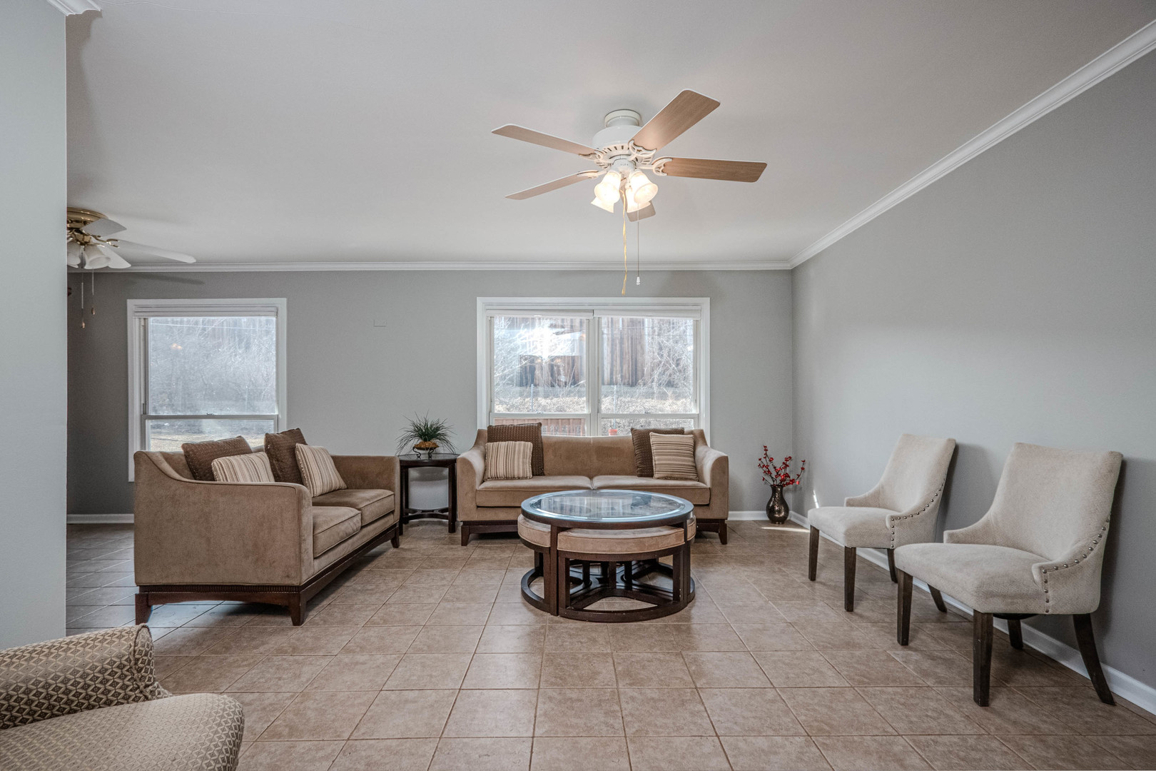 4th image of 2S164 Beaumont Ln, Lombard, IL 60148 | MLS# 12716254