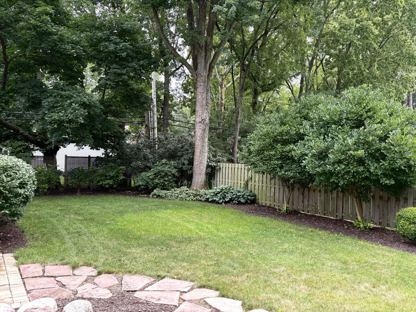 3rd image of 2006 S Wiggins Ave, Springfield, IL 62704 | MLS# 12716305
