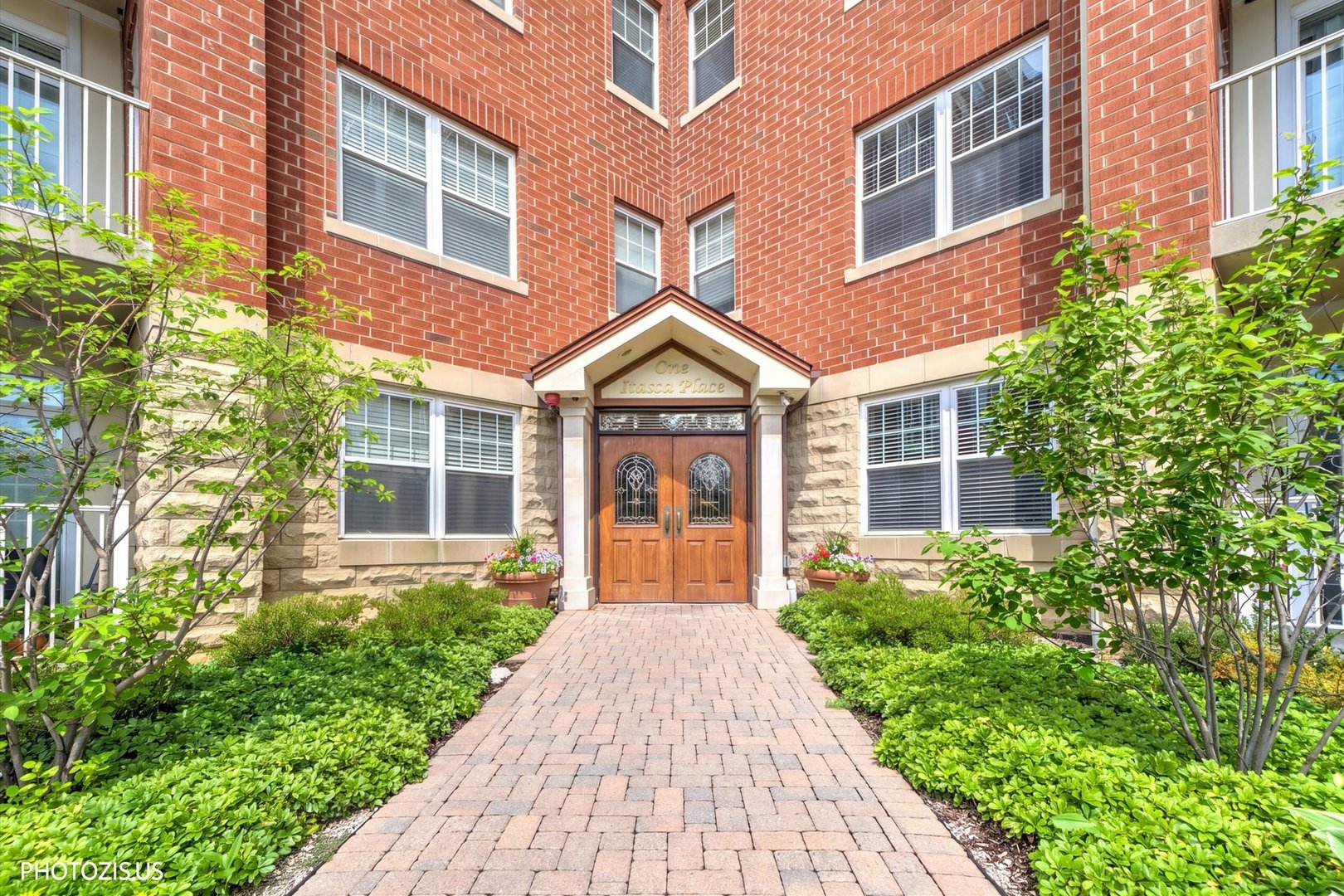 2nd image of 1 Itasca Pl #302, Itasca, IL 60143 | MLS# 12716328