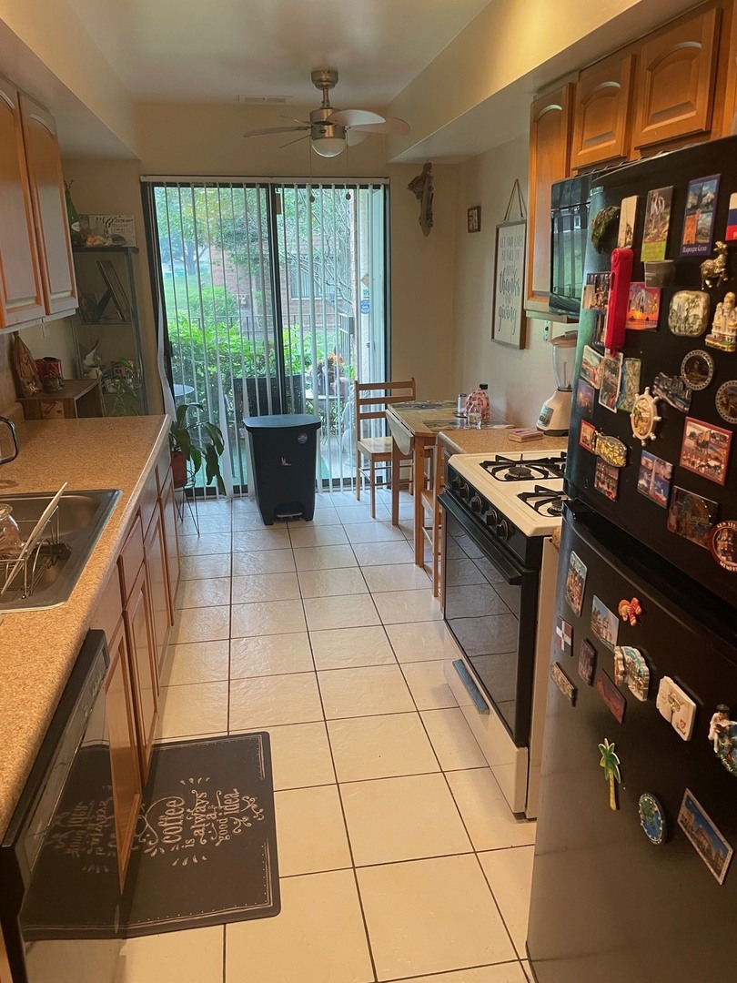 4th image of 230 N Old Oak Dr #171, Buffalo Grove, IL 60089 | MLS# 12716377