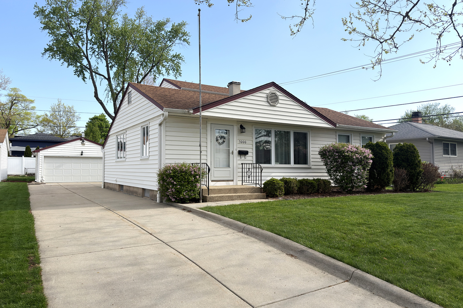 1st image of 3000 Starling Ln, Rolling Meadows, IL 60008 | MLS# 12716514