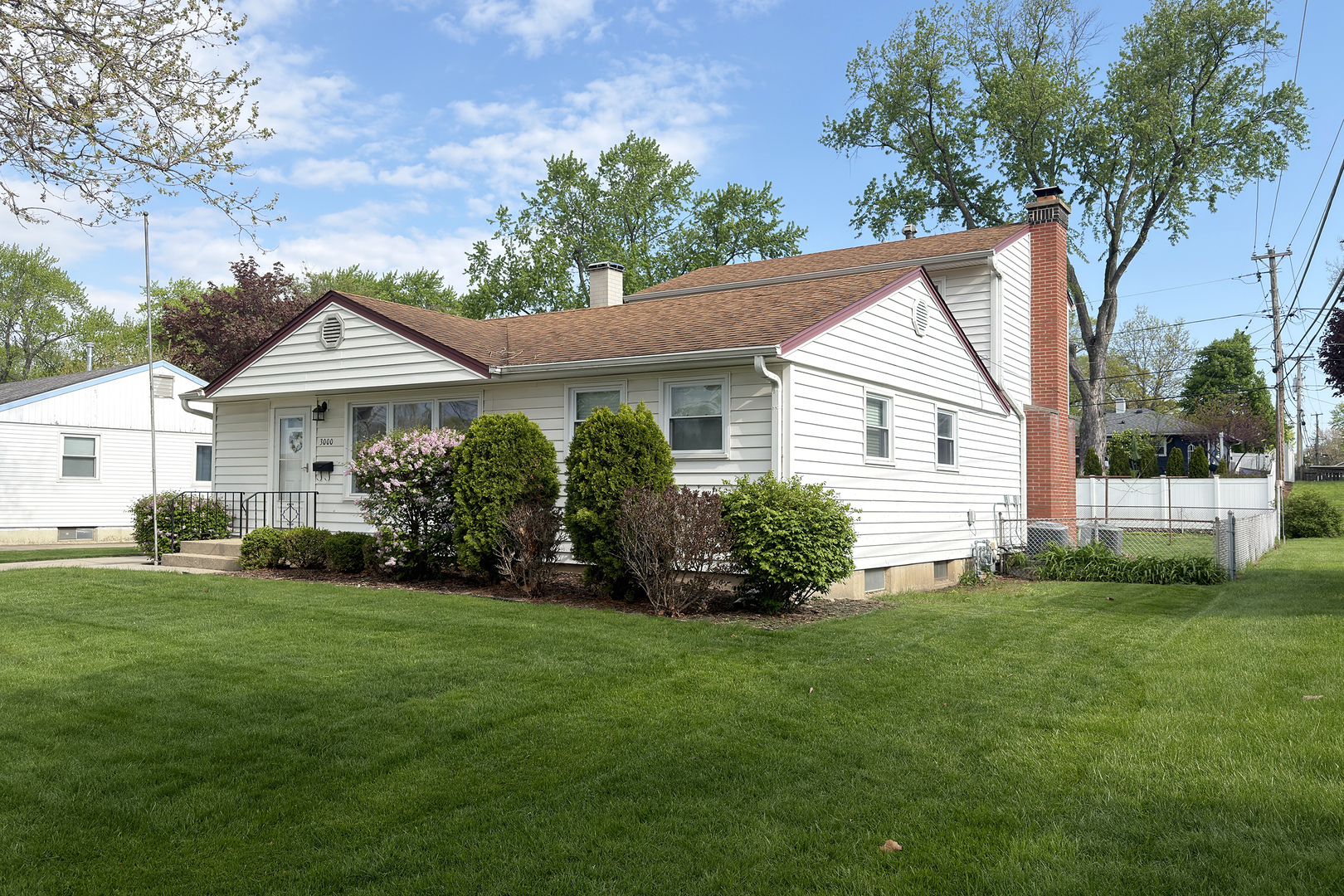 2nd image of 3000 Starling Ln, Rolling Meadows, IL 60008 | MLS# 12716514