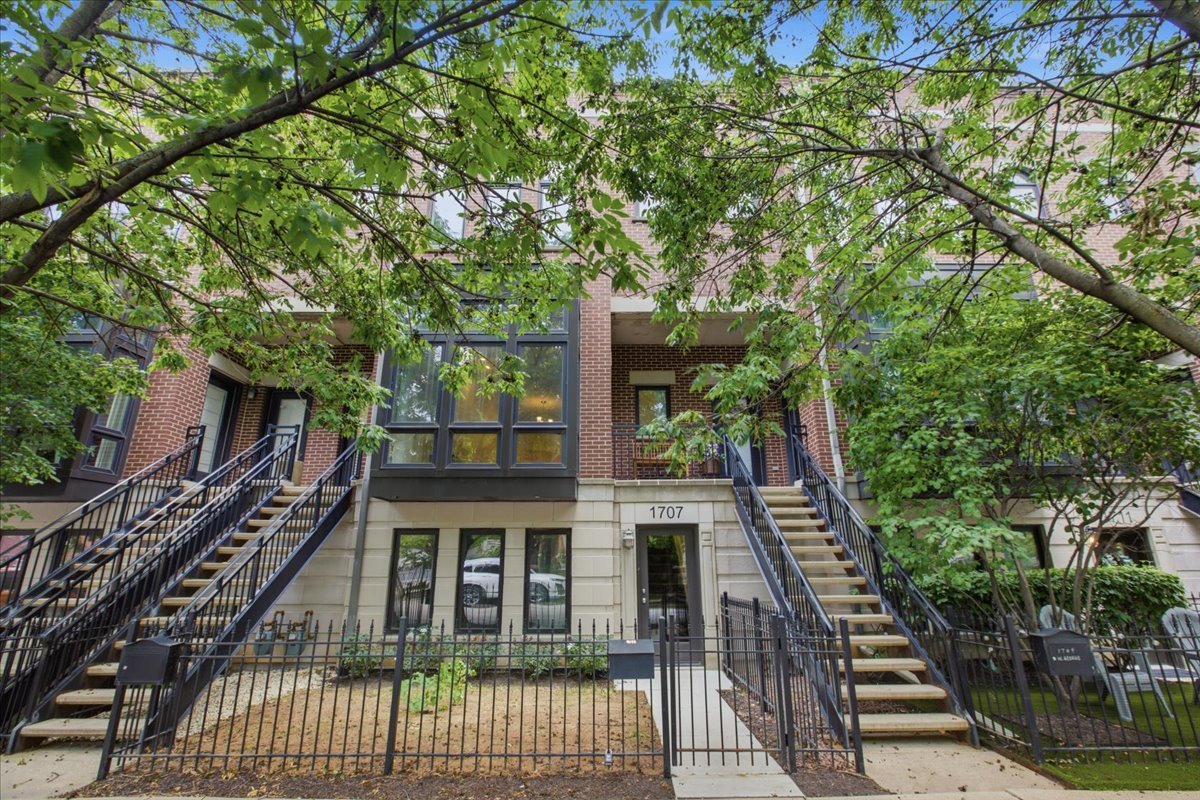 1st image of 1707 W George St, Chicago, IL 60657 | MLS# 12716517