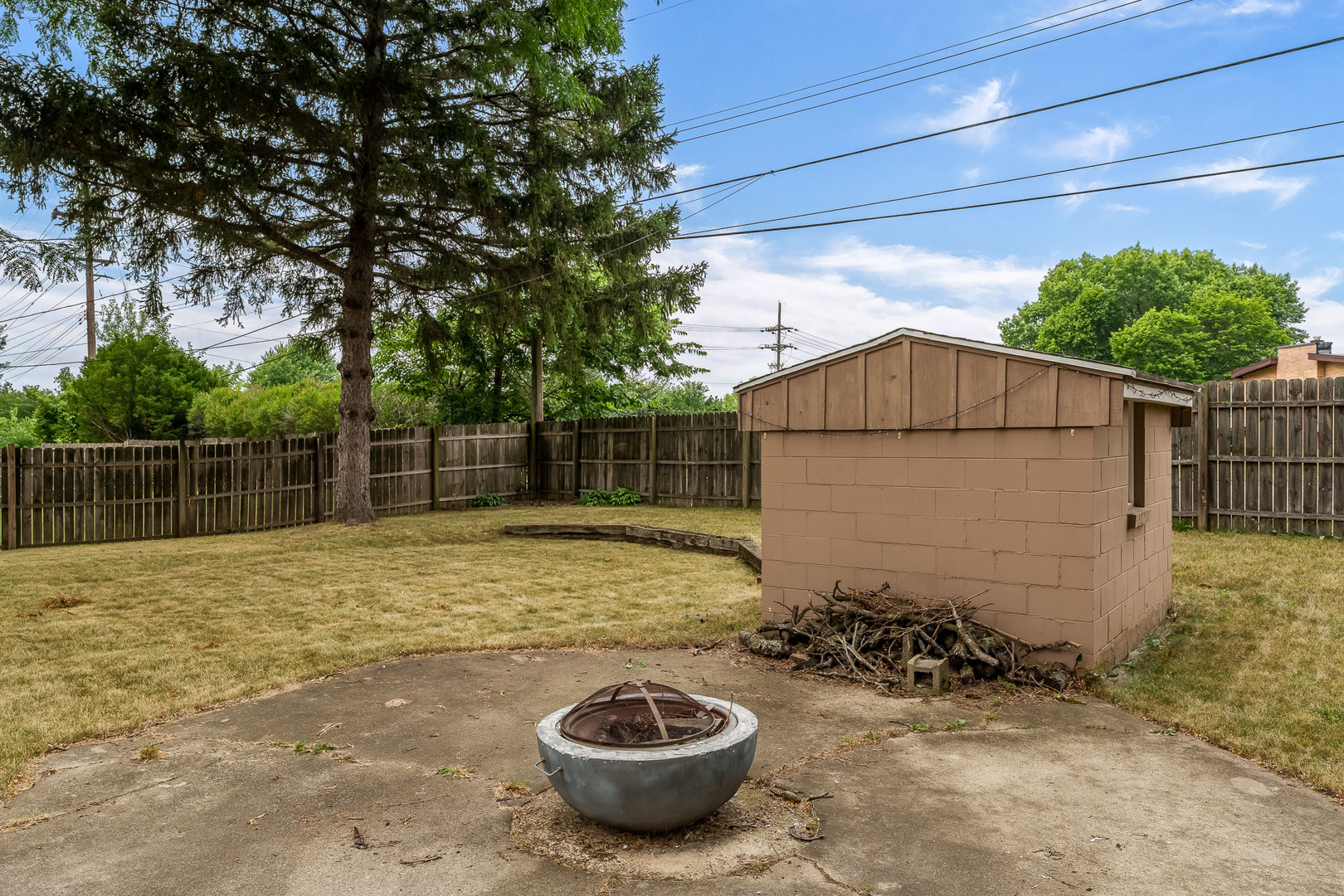 4th image of 1811 Randolph Dr, Rockford, IL 61103 | MLS# 12716518