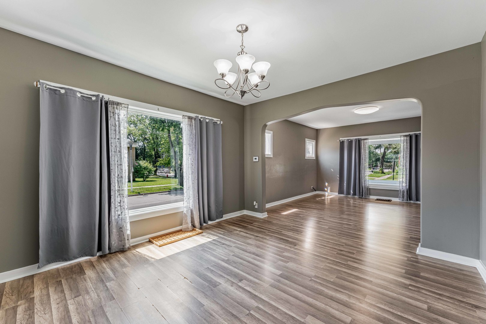 2nd image of 228 Richards St, Joliet, IL 60433 | MLS# 12716531