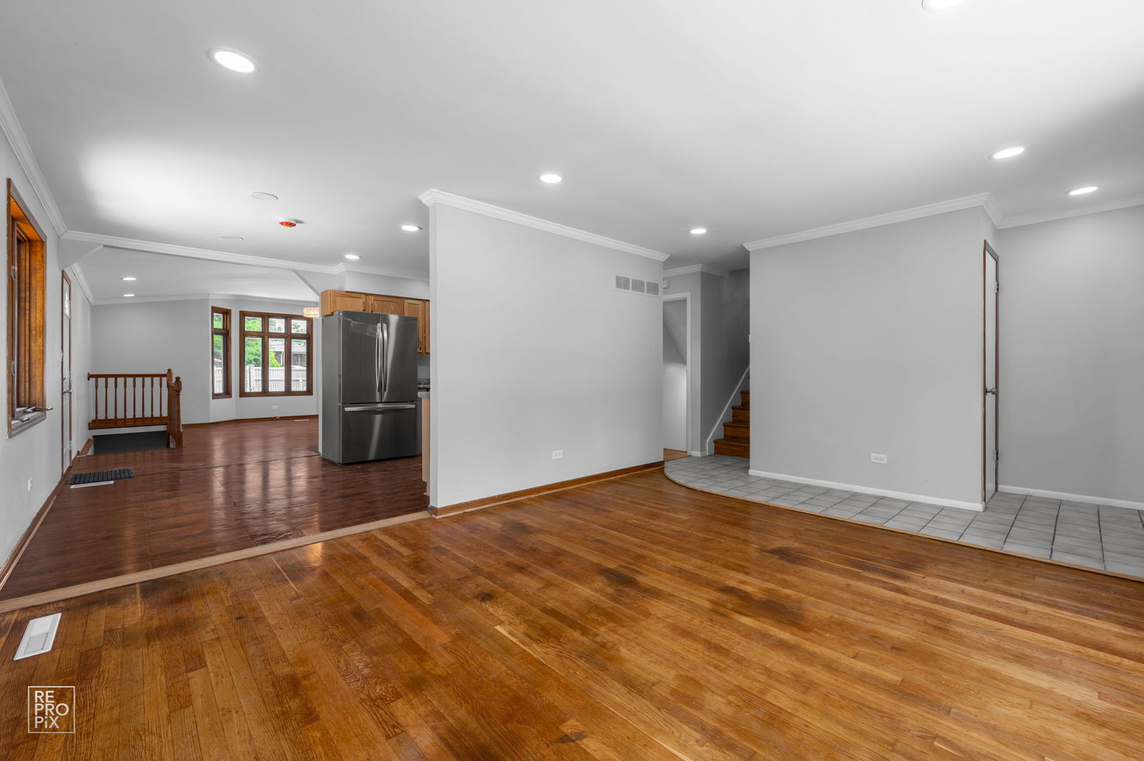 2nd image of 14825 Parkside Ave, Oak Forest, IL 60452 | MLS# 12716569