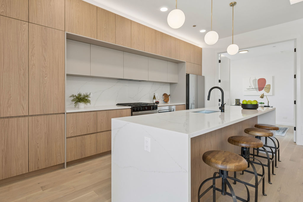 4th image of 2072 N Western Ave #303, Chicago, IL 60647 | MLS# 12716618