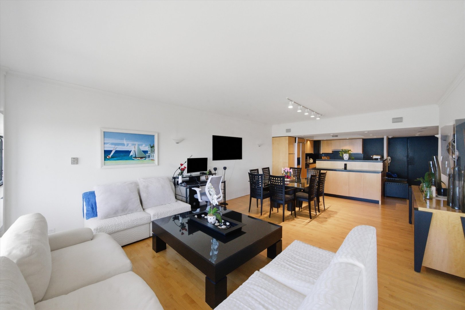 5th image of 175 E Delaware Pl #6504, Chicago, IL 60611 | MLS# 12716635