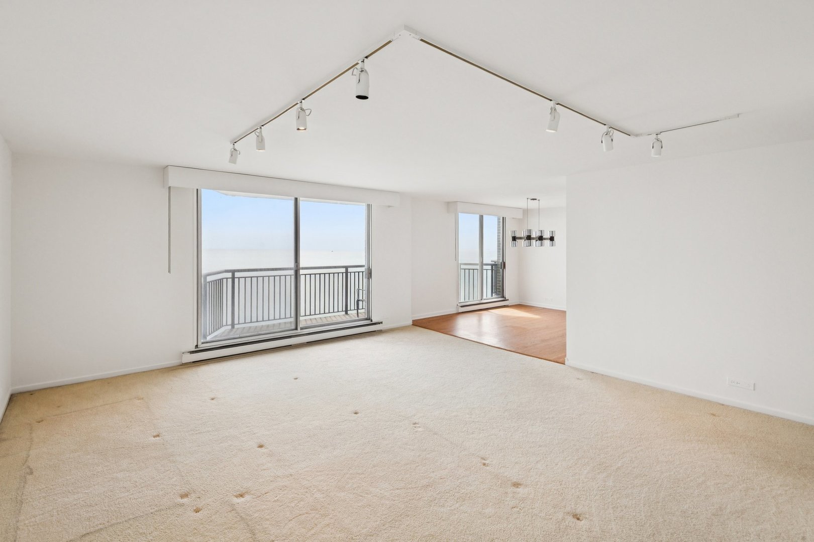 2nd image of 6007 N Sheridan Rd #27B, Chicago, IL 60660 | MLS# 12716692