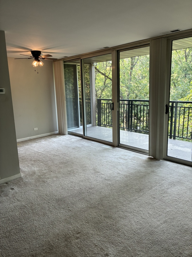 3rd image of 5950 Oakwood Dr #3H, Lisle, IL 60532 | MLS# 12716730