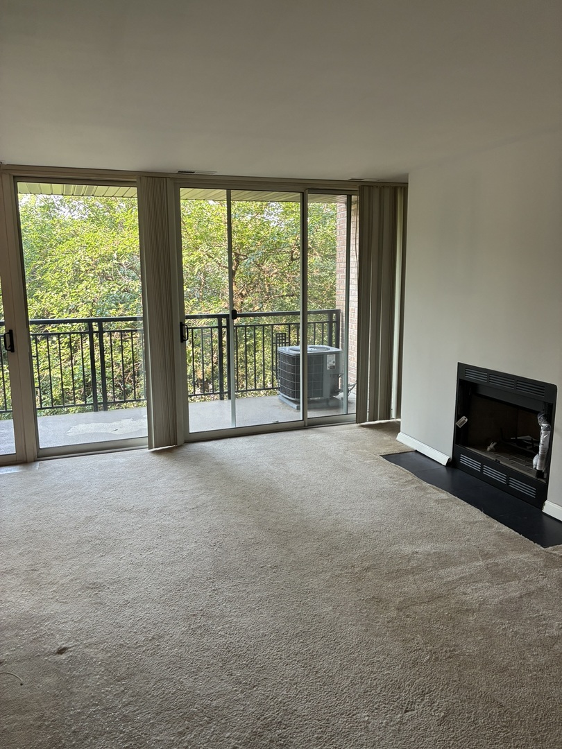 4th image of 5950 Oakwood Dr #3H, Lisle, IL 60532 | MLS# 12716730