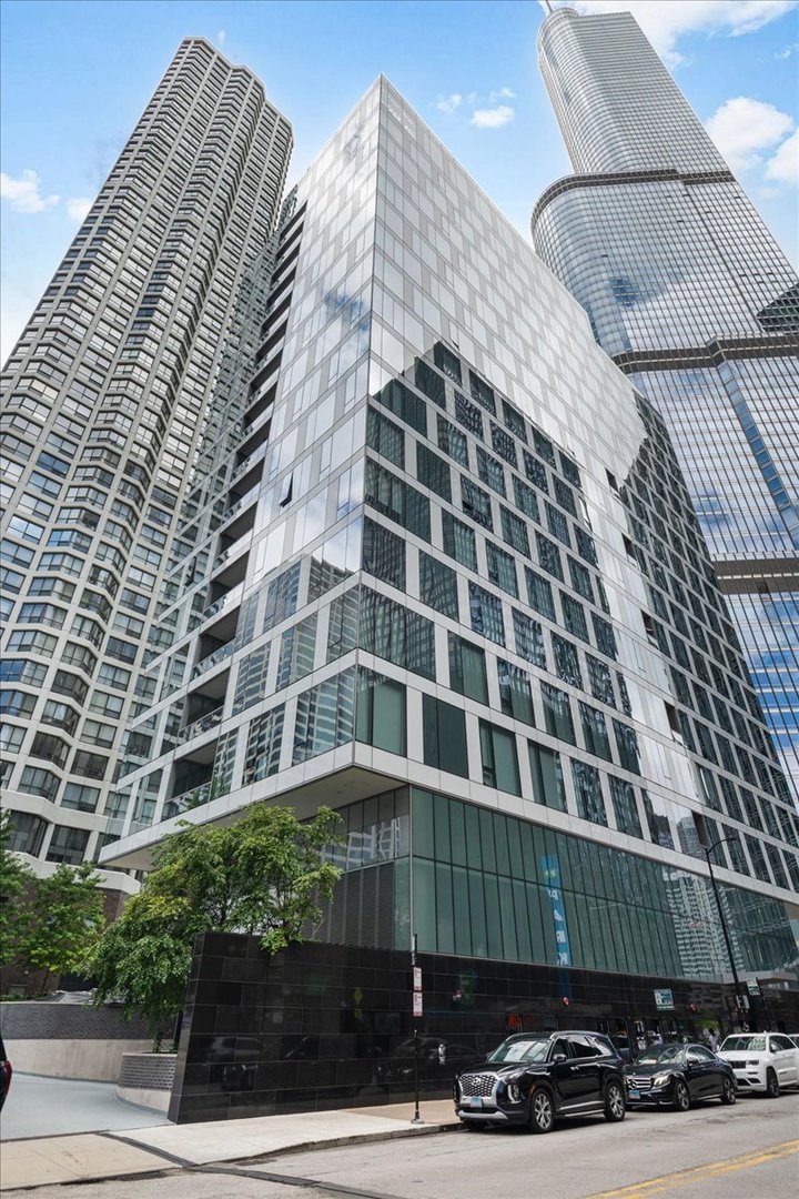 1st image of 403 N Wabash Ave #10B, Chicago, IL 60611 | MLS# 12716731