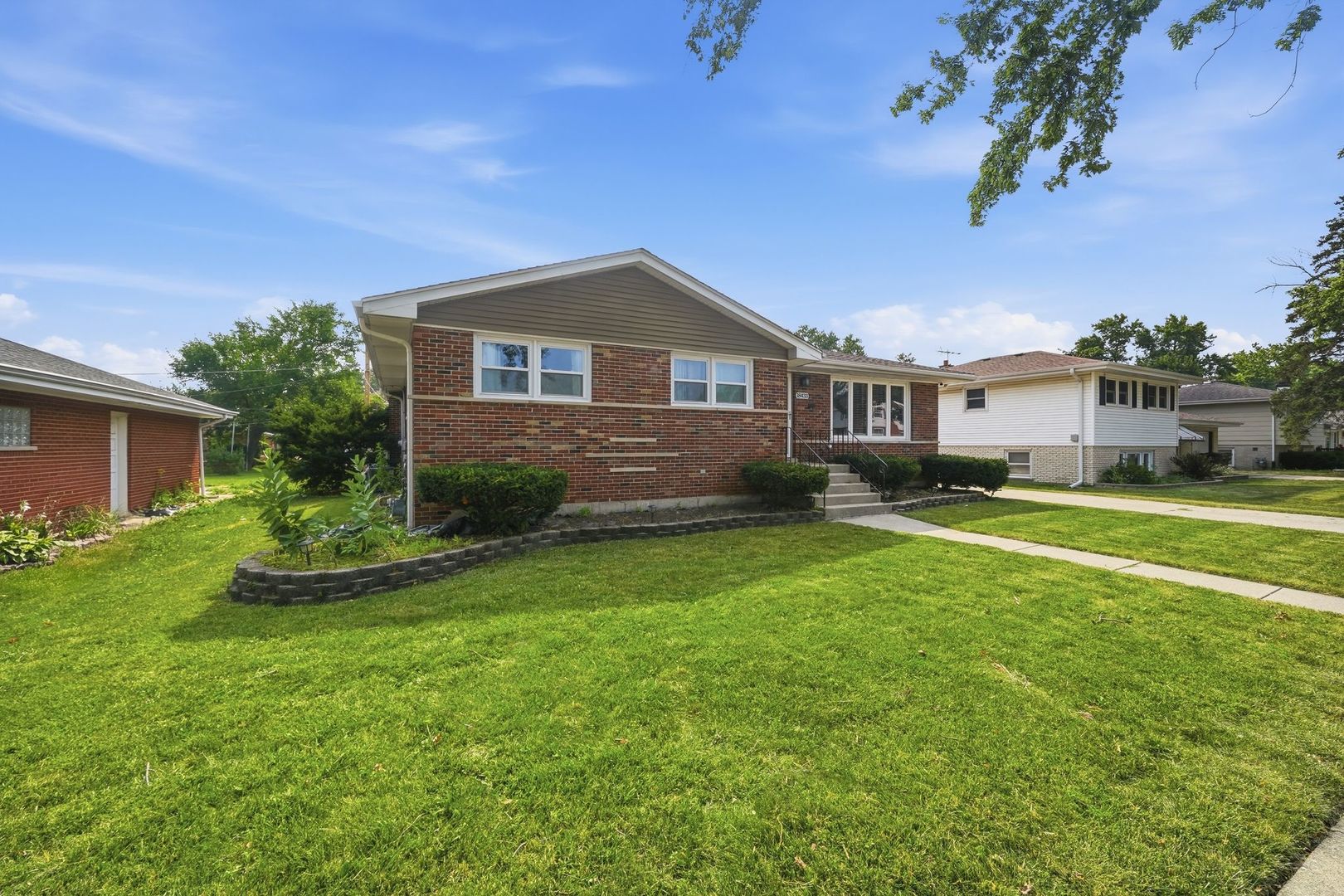 2nd image of 18433 Center Ave, Homewood, IL 60430 | MLS# 12716748