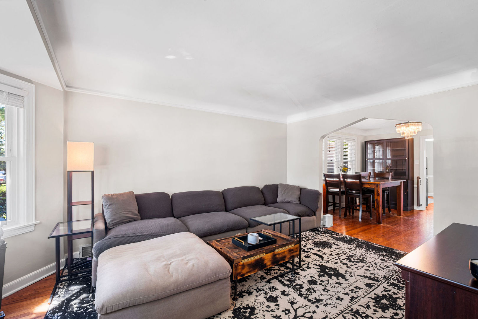 4th image of 5704 N Major Ave, Chicago, IL 60646 | MLS# 12716755