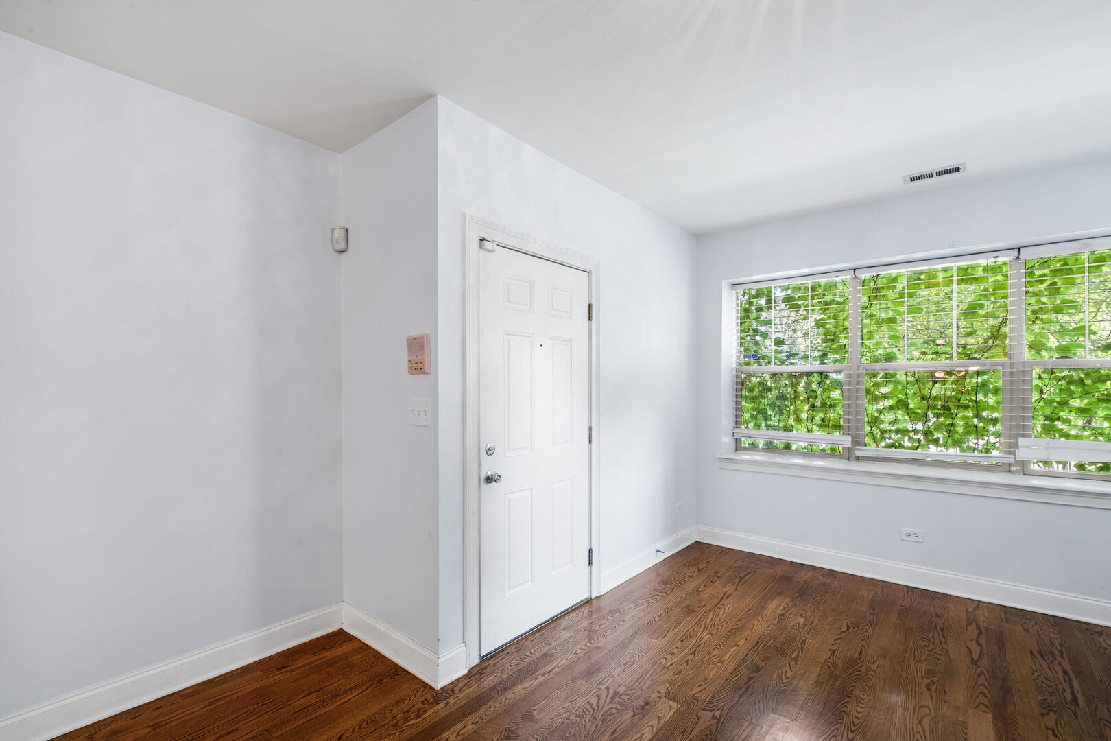 4th image of 2909 W Fulton St #1, Chicago, IL 60612 | MLS# 12716807
