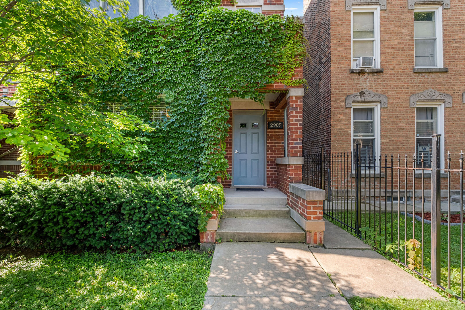 3rd image of 2909 W Fulton St #1, Chicago, IL 60612 | MLS# 12716807