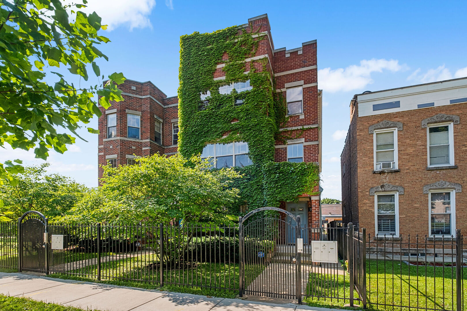 2nd image of 2909 W Fulton St #1, Chicago, IL 60612 | MLS# 12716807