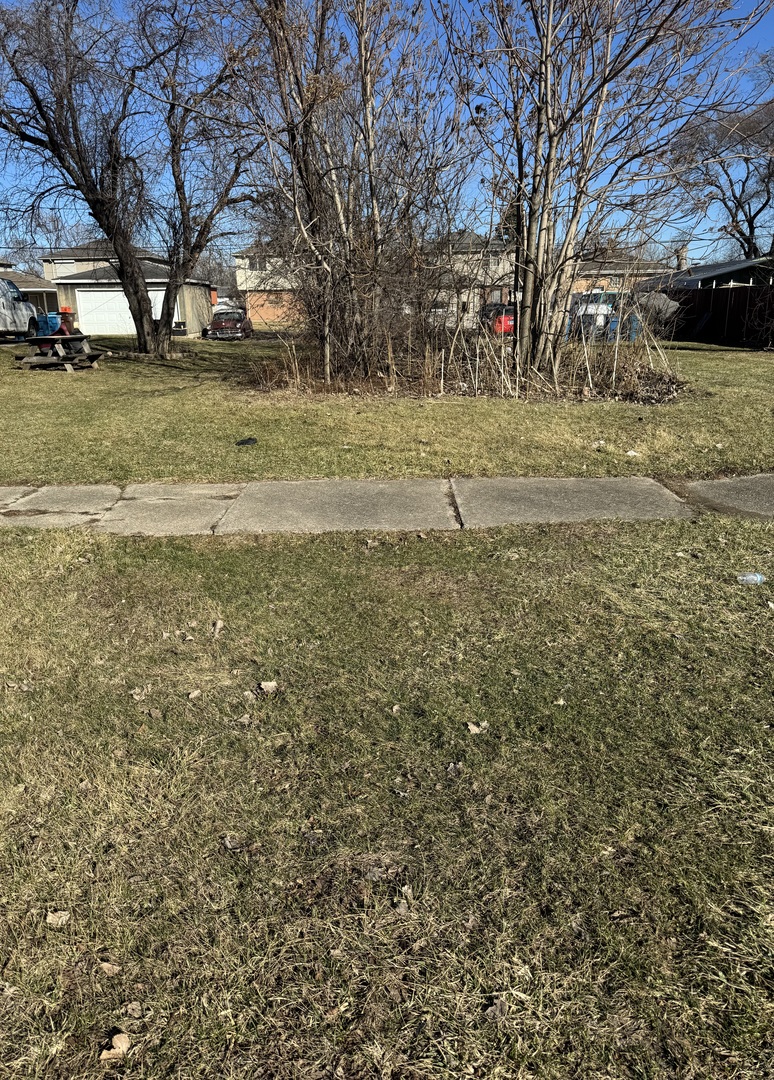 2nd image of 14423 Davis Ave, Blue Island, IL 60406 | MLS# 12716816