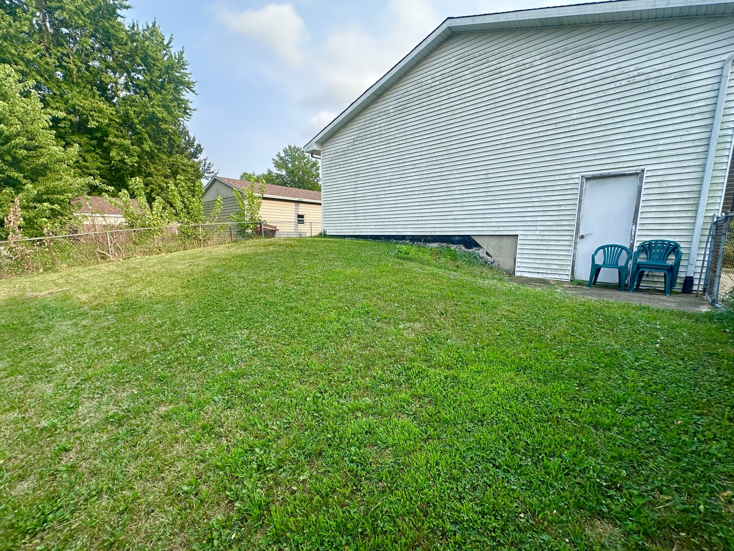 29th image of 128 Laurie Ln, Oswego, IL 60543 | MLS# 12716848