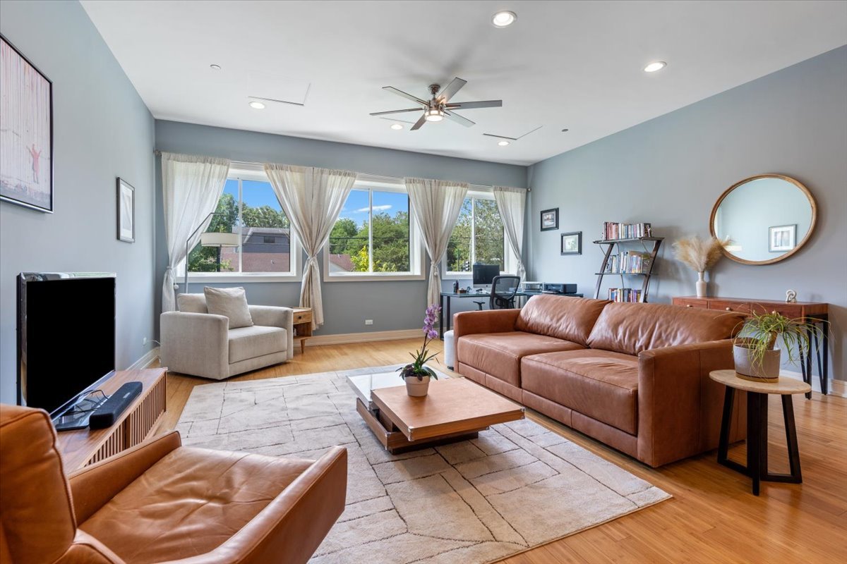 2nd image of 1101 Dodge Ave #204, Evanston, IL 60202 | MLS# 12716855