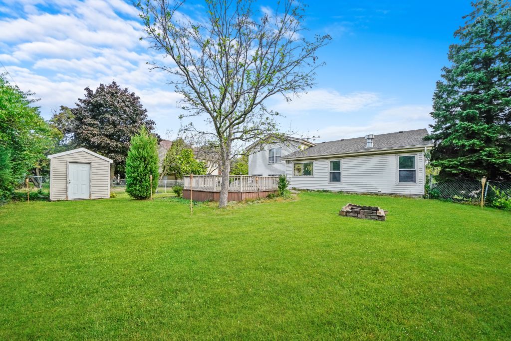 7th image of 304 Sutherland Ln, Bloomingdale, IL 60108 | MLS# 12716865
