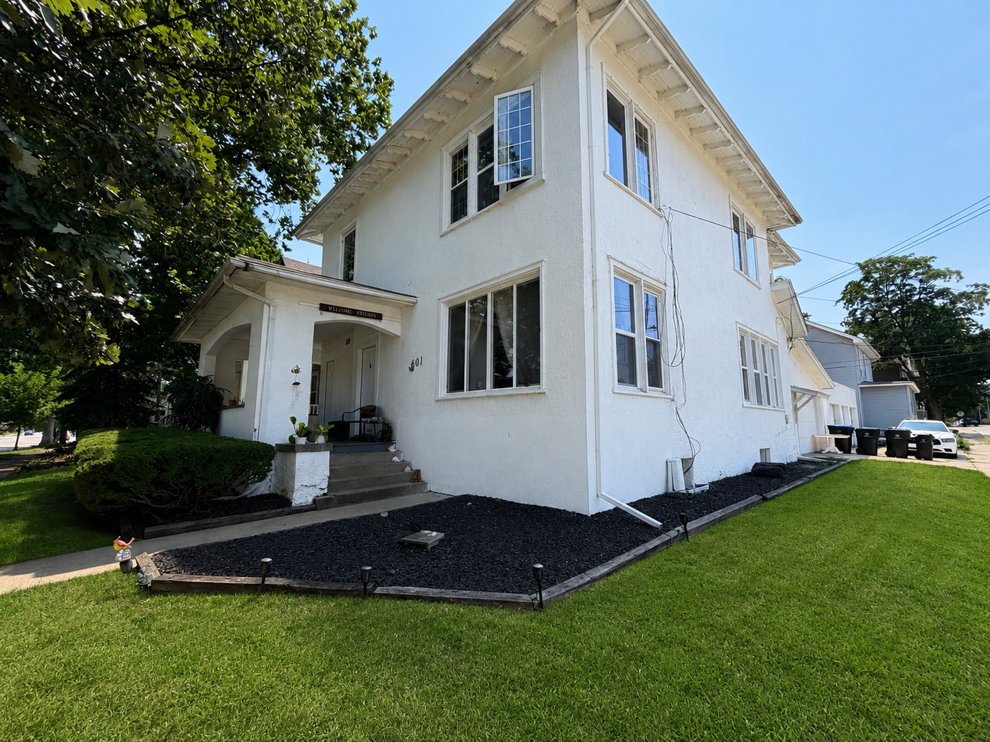 3rd image of 601 E Washington St, Bloomington, IL 61701 | MLS# 12716907