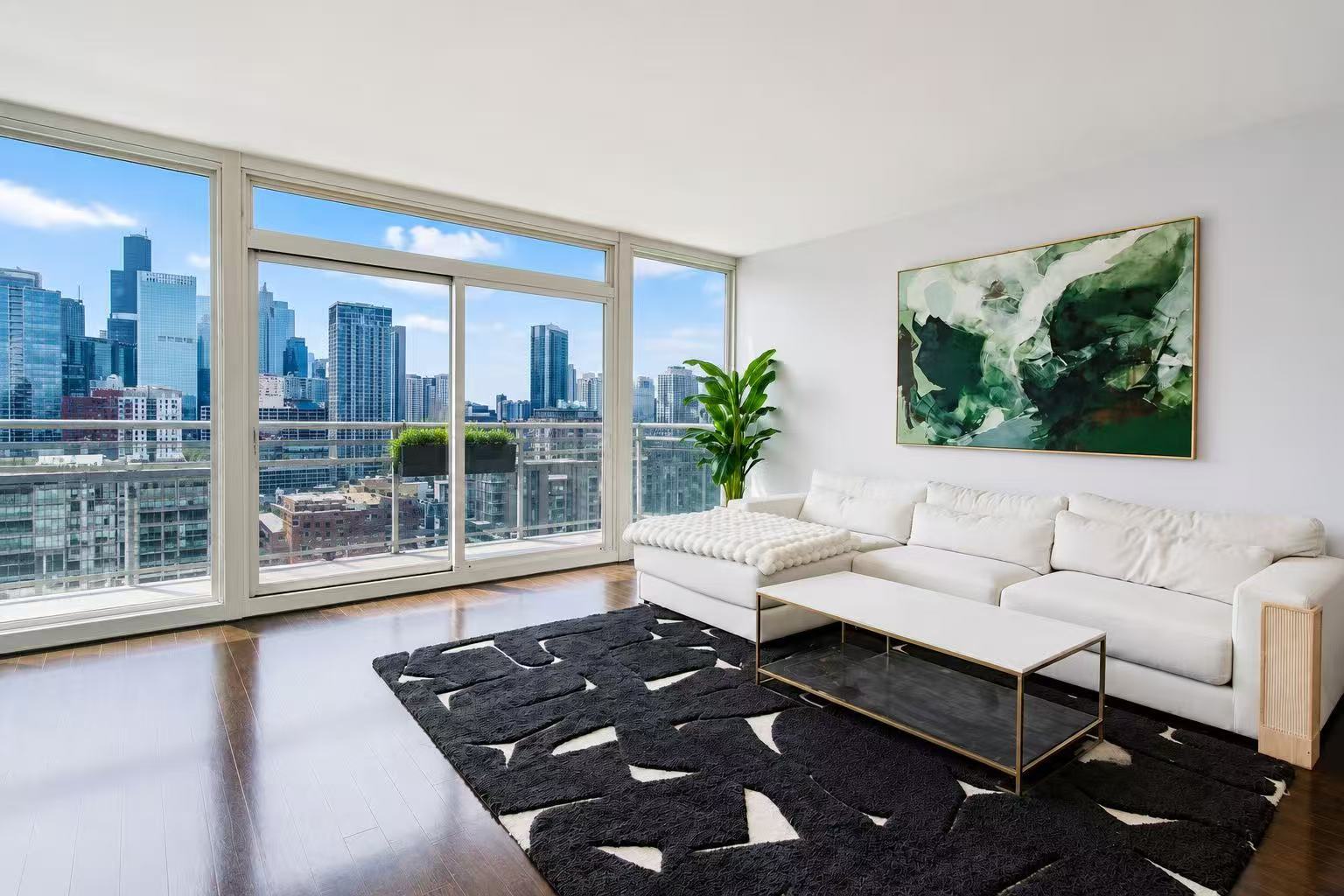 3rd image of 757 N Orleans St #1912, Chicago, IL 60654 | MLS# 12717001