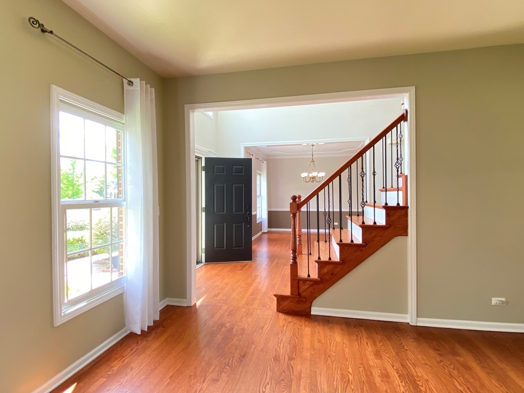 4th image of 720 Kendridge Ct, Aurora, IL 60502 | MLS# 12717040