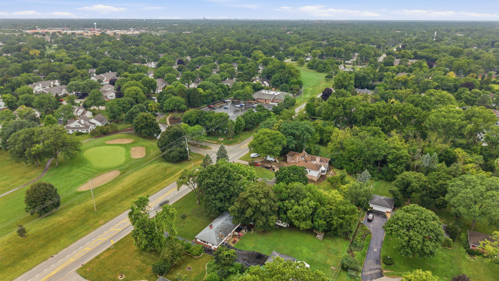 31st image of 608 E Camp Mcdonald Rd, Prospect Heights, IL 60070 | MLS# 12717061