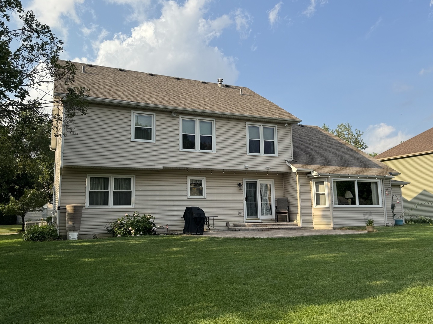 5th image of 802 Arrowwood Dr, Oswego, IL 60543 | MLS# 12717077