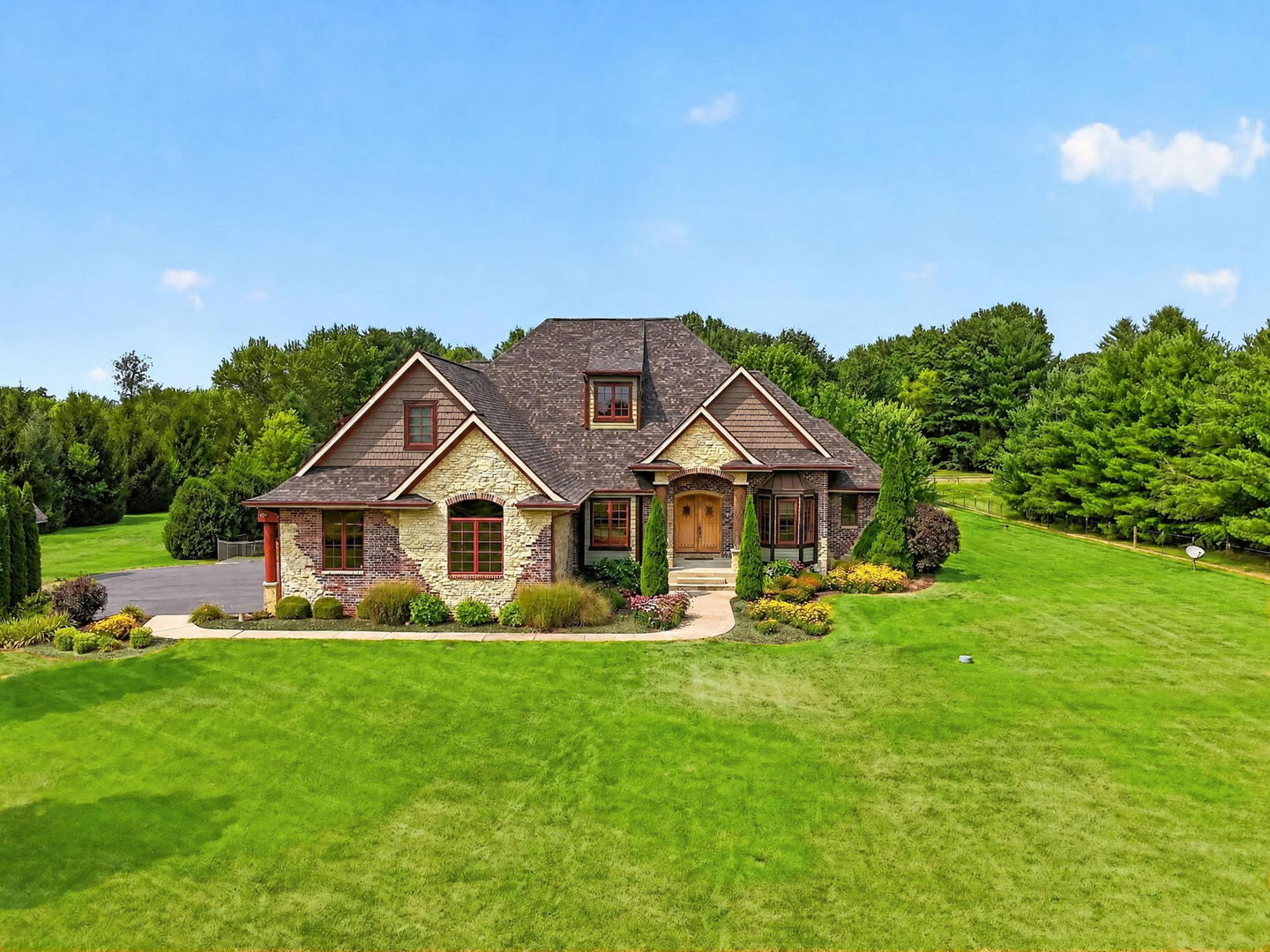 1st image of 6871 Montague Rd, Rockford, IL 61102 | MLS# 12717101