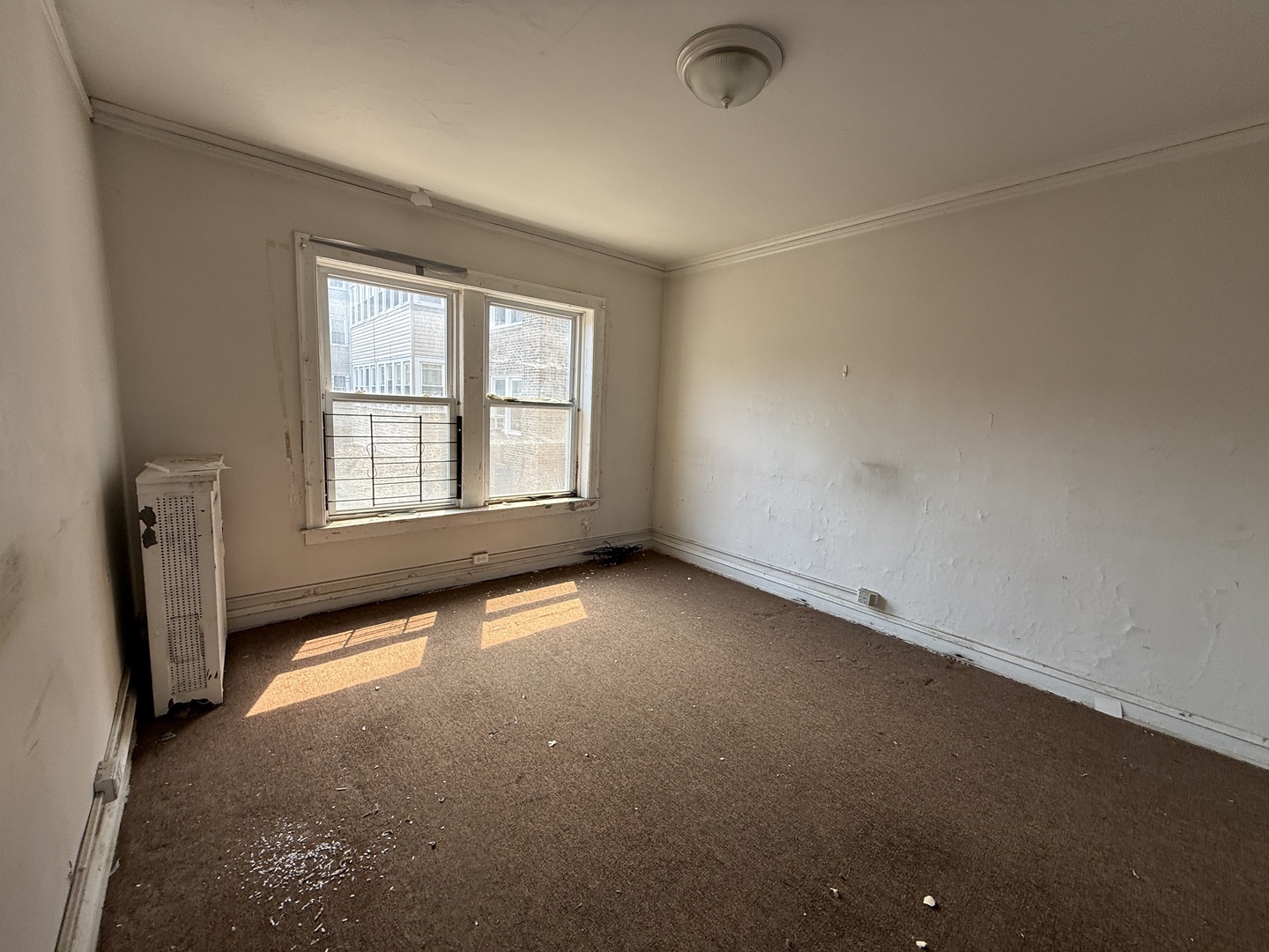 2nd image of 7015 S Paxton Ave, Chicago, IL 60649