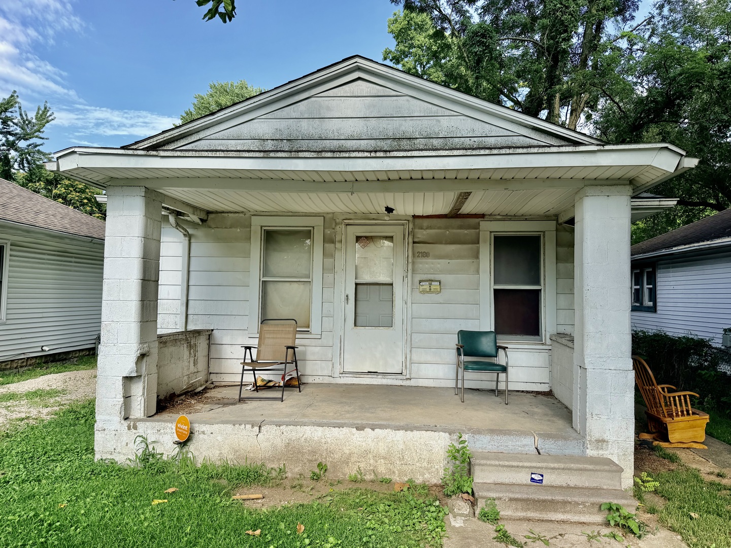 Homes for sale in Springfield, IL | 2180 S 17th St, Springfield, IL 62703 | MLS# 12717167