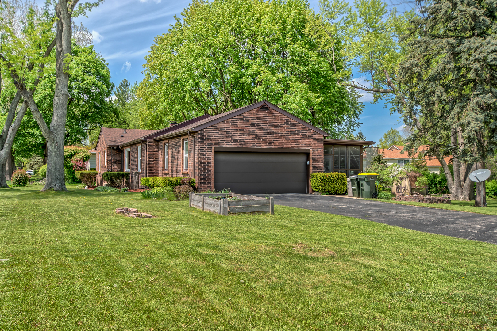 3rd image of 547 Reese Ave, East Dundee, IL 60118 | MLS# 12717244