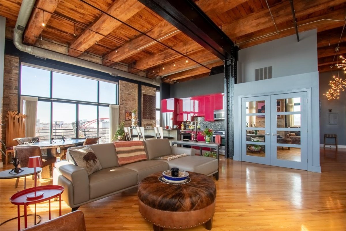 4th image of 2614 N Clybourn Ave, Chicago, IL 60614