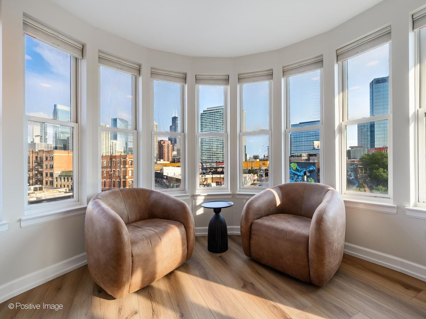 3rd image of 520 N Halsted St, Chicago, IL 60642