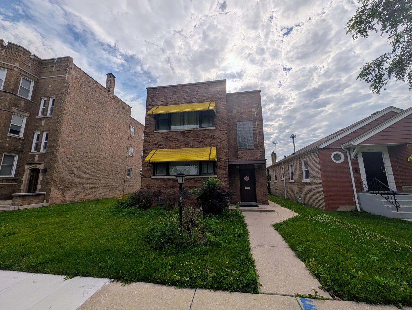 1st image of 10631 S Calumet Ave, Chicago, IL 60628 | MLS# 12717307