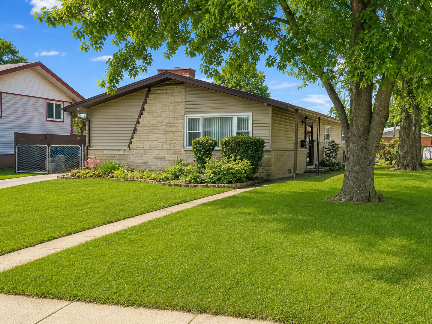 1st image of 13514 Short Dr, Crestwood, IL 60418 | MLS# 12717333
