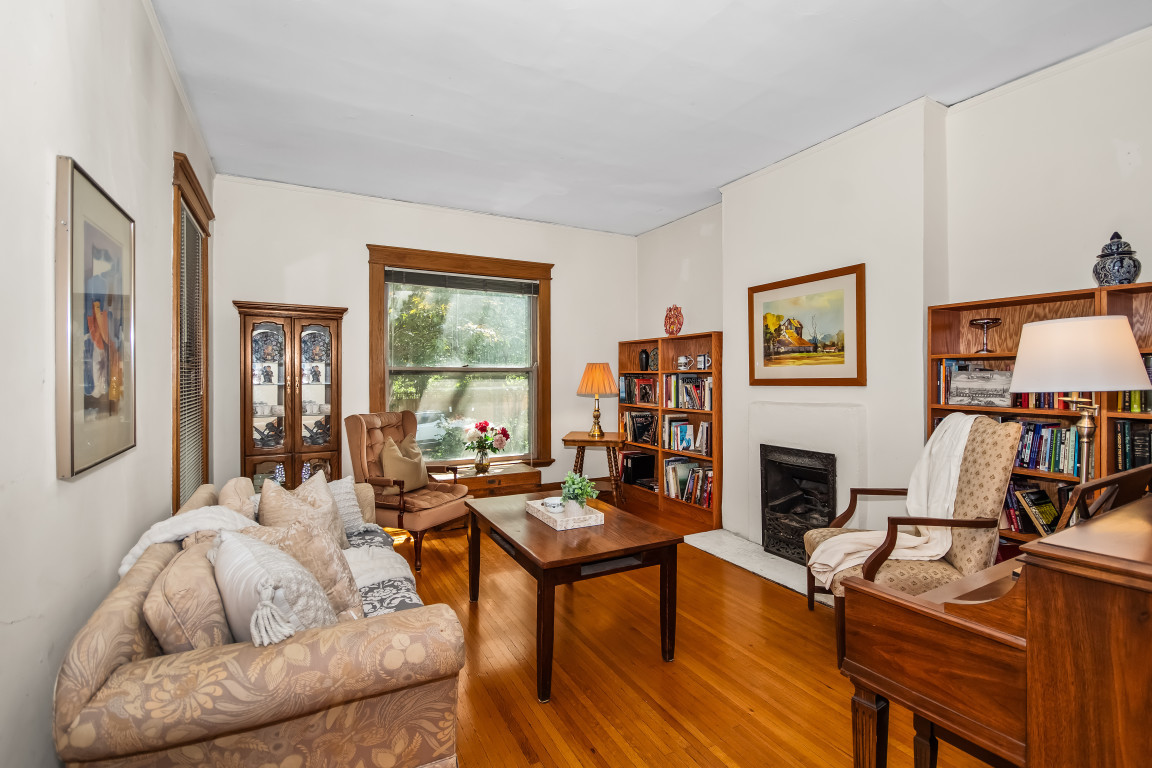 4th image of 413 Dempster St, Evanston, IL 60201 | MLS# 12717362