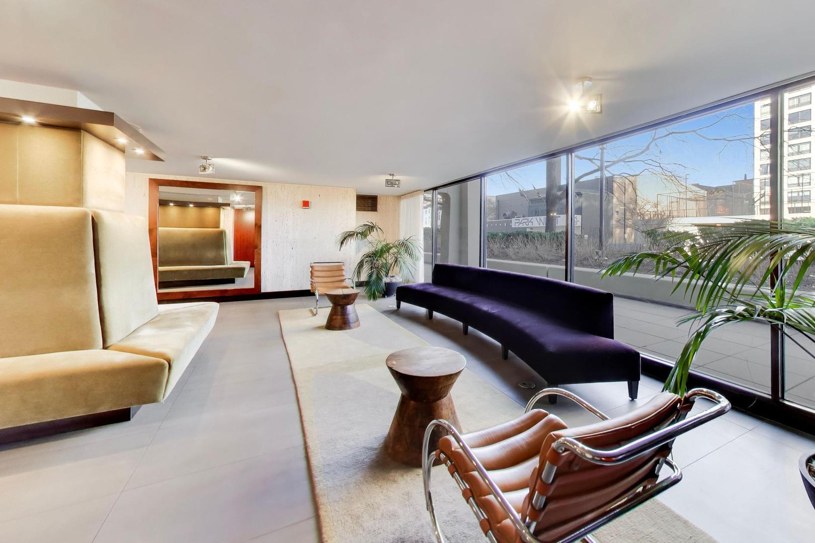 2nd image of 1960 N Lincoln Park West Ave #408, Chicago, IL 60614 | MLS# 12717450
